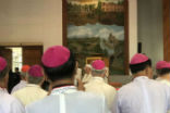 Pope with Thai bishops Image of Pope with Thai bishops
