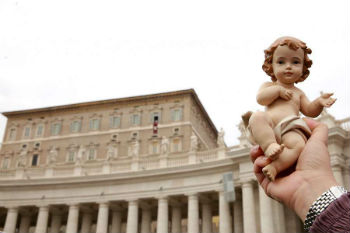 Pope Francis gives the Angelus address Pope Francis gives the Angelus address