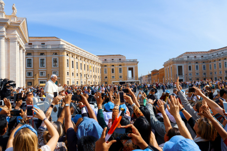 Pope Francis Grants Interview to 60 Minutes