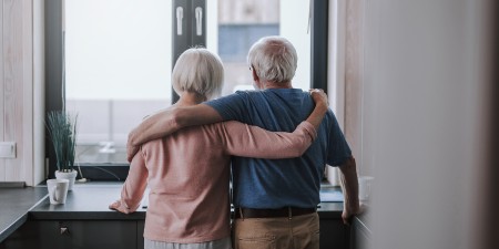 As lifespans grow, the years spent in poor health increase, highlighting the need for holistic approaches to well-being. As lifespans grow, the years spent in poor health increase, highlighting the need for holistic approaches to well-being.