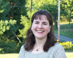 Photo: Janet Jenkins, left, Lisa Miller, right. Image of Photo: Janet Jenkins, left, Lisa Miller, right.