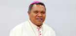 Is Bishop Hubertus Leteng the new Bishop of Bling? Image of Is Bishop Hubertus Leteng the new Bishop of Bling?