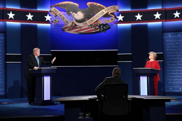 Hillary Clinton and Donald Trump faceoff in the first presidential debate At Hofstra University Hillary Clinton and Donald Trump faceoff in the first presidential debate At Hofstra University