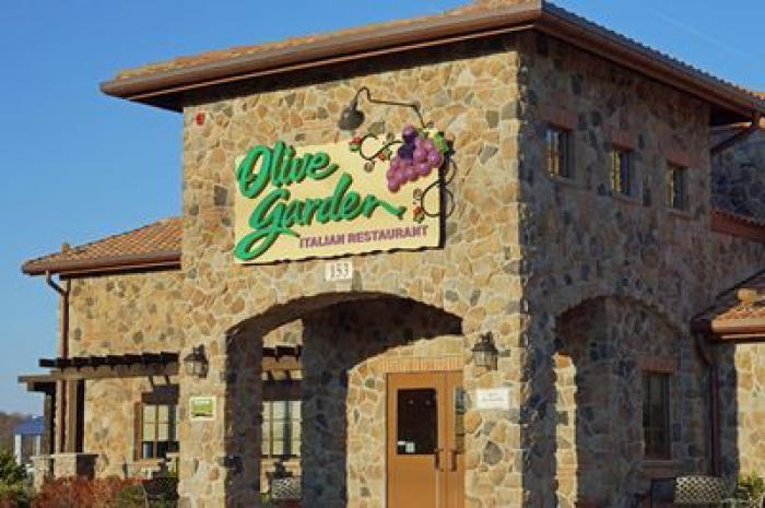 the big twist however is that like with other olive garden menu items they will also be serving unlimited breadsticks with the breadstick sandwiches - Olive Garden Donation Request the big twist however is that like with other olive garden menu items they will also be serving unlimited breadsticks with the breadstick sandwiches - Olive Garden Donation Request