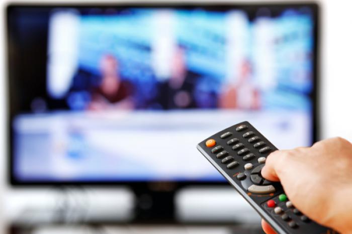 There is no denying that TV advertising is losing steam. Global television advertising revenue fell year-over-year as digital advertising surged once again. There is no denying that TV advertising is losing steam. Global television advertising revenue fell year-over-year as digital advertising surged once again.