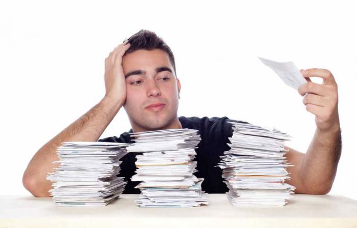 America owes $917 billion in credit card debt. How is it impacting the economy. America owes $917 billion in credit card debt. How is it impacting the economy.