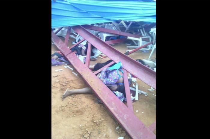 Over 160 Christians were killed in the collapse. Over 160 Christians were killed in the collapse.