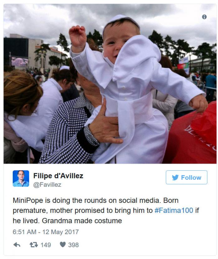 Mini Pope Tweet Mini Pope Tweet