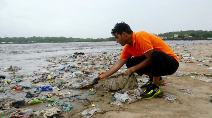 Afroz Shah started the cleanup in 2015, all by himself. 