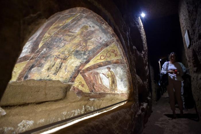 More than 150,000 people may have been buried in the catacombs. More than 150,000 people may have been buried in the catacombs.
