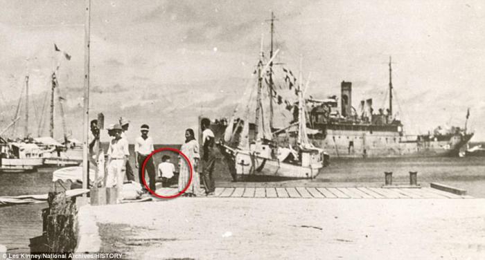 Why did a man spying for the U.S. and later executed for doing so, snap this picture? Was he trying to document the capture of Earhart and Noonan along with their plane? Why did a man spying for the U.S. and later executed for doing so, snap this picture? Was he trying to document the capture of Earhart and Noonan along with their plane?