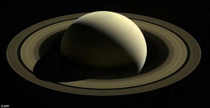 Cassini has spent 13 years circling Saturn and gathering data. Now its mission has come to an end. Cassini has spent 13 years circling Saturn and gathering data. Now its mission has come to an end.