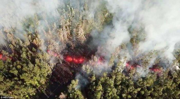 A crack in a residential neighborhood spewed lava in fountains, up to 150 ft high. 