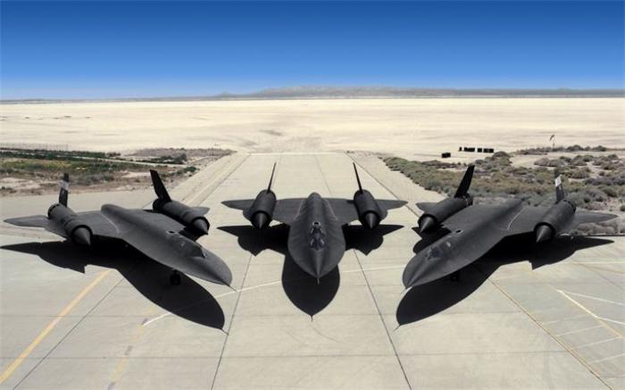 The SR 71 still looks futuristic, yet today is has been retired for two decades. It makes you wonder The SR 71 still looks futuristic, yet today is has been retired for two decades. It makes you wonder
