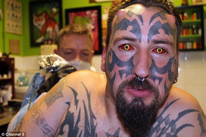 Delenfer will suffer for his art: Since "body modification" is unlicensed and unregulated in the Uni Delenfer will suffer for his art: Since "body modification" is unlicensed and unregulated in the Uni