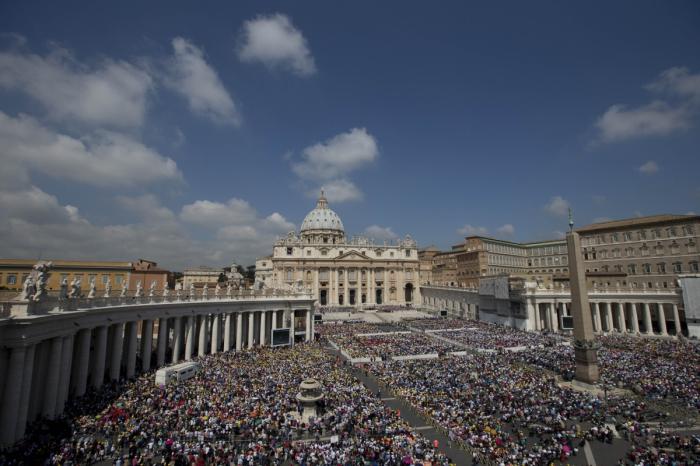 With tens of thousand of Christian visitors per day, the Vatican may be among the most tempting targ With tens of thousand of Christian visitors per day, the Vatican may be among the most tempting targ
