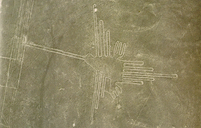 The hummingbird Nazca line in Peru, prior to the Greenpeace stunt. The hummingbird Nazca line in Peru, prior to the Greenpeace stunt.