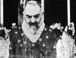 Resultado de imagen para gifs de padre pio